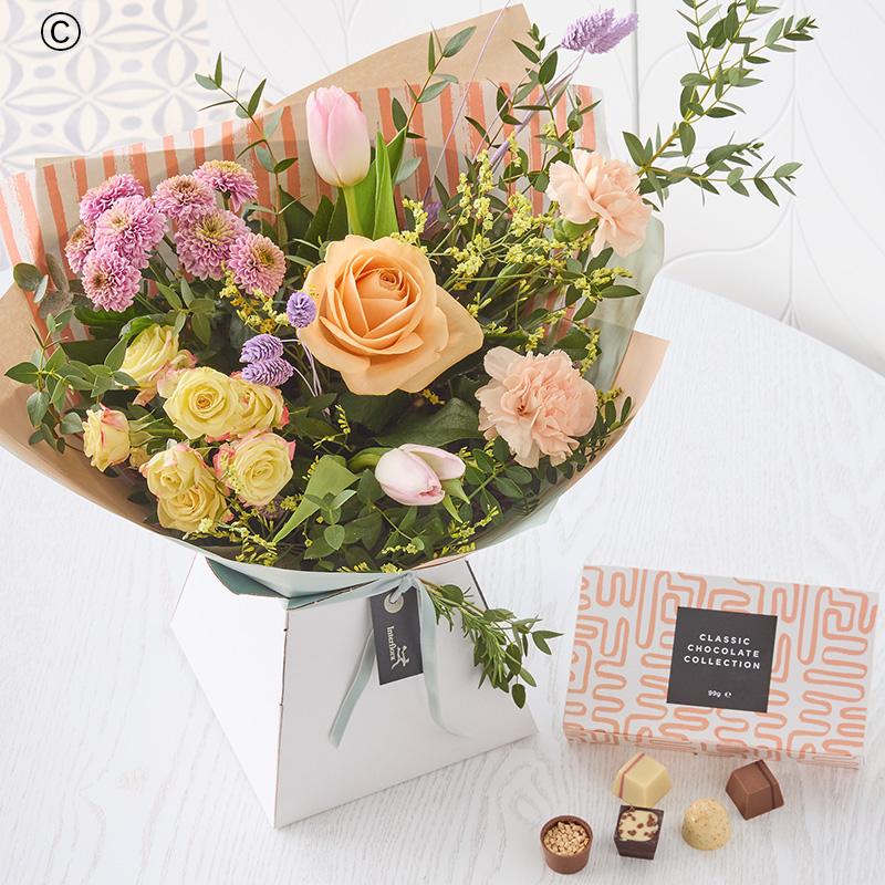 Spring Trending Hand-Tied With Chocolates